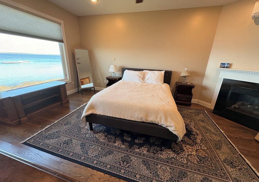 Photo of Bedroom in Malletts Bay