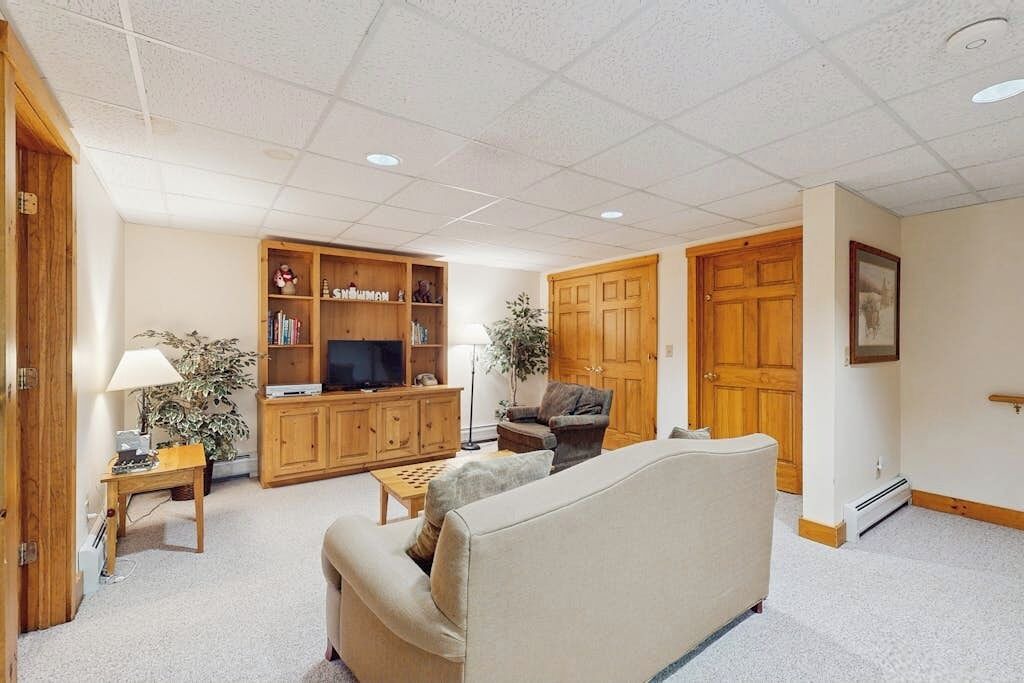 Photo of Livingroom in North Troy