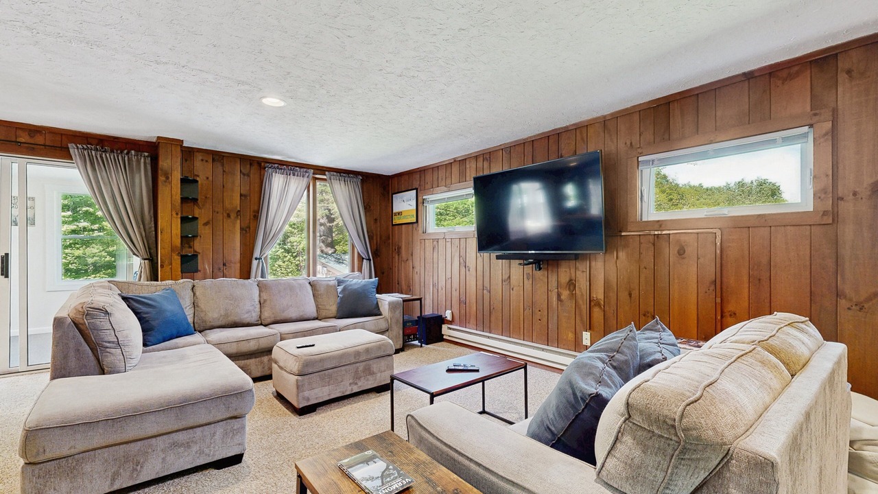 Photo of Livingroom in Montgomery Center