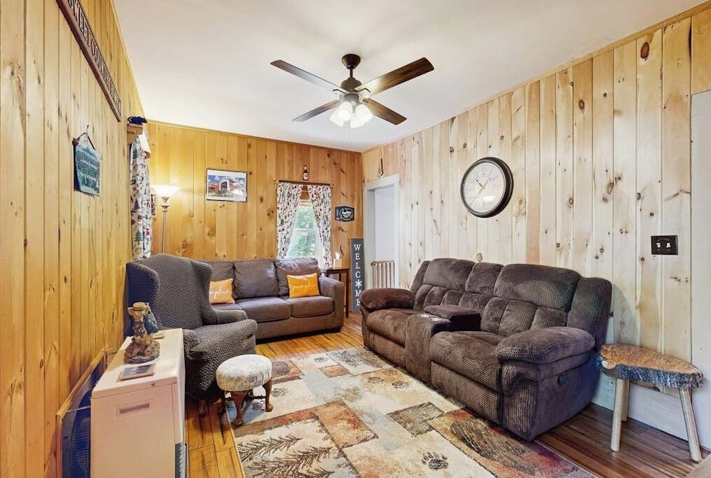 Photo of Livingroom in Jefferson