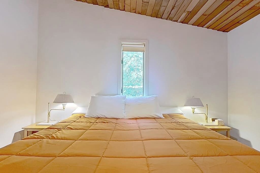 Photo of Bedroom in Jackson