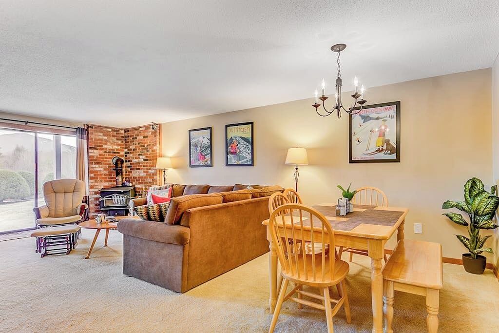 Photo of Livingroom in North Conway