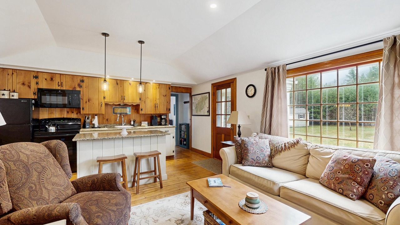 Photo of Livingroom in Easton