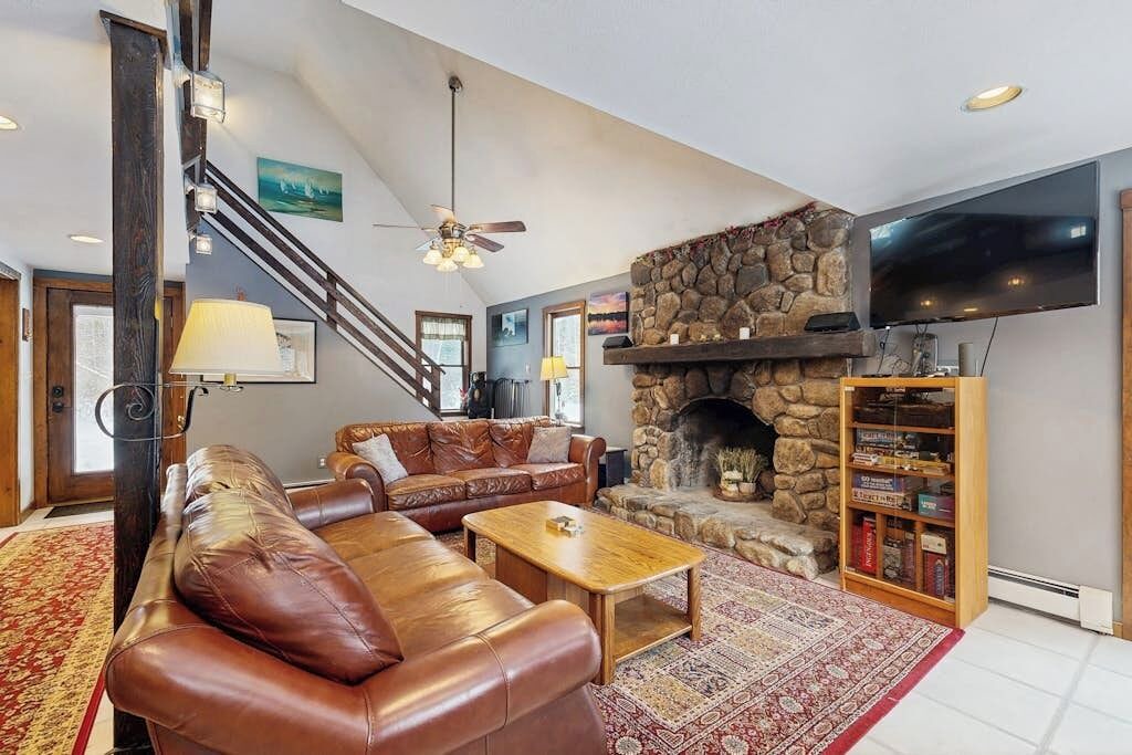 Photo of Livingroom in Birch Hill