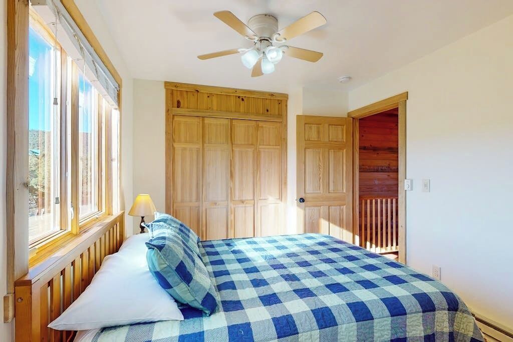 Photo of Bedroom in Alpine Village
