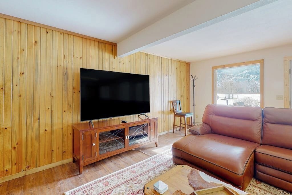 Photo of Livingroom in South Fork