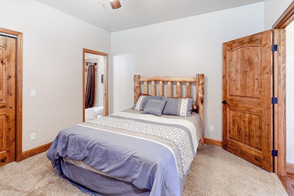 Photo of Bedroom in Pagosa Springs