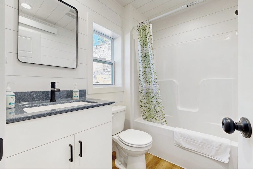 Photo of Bathroom in Aspen Springs