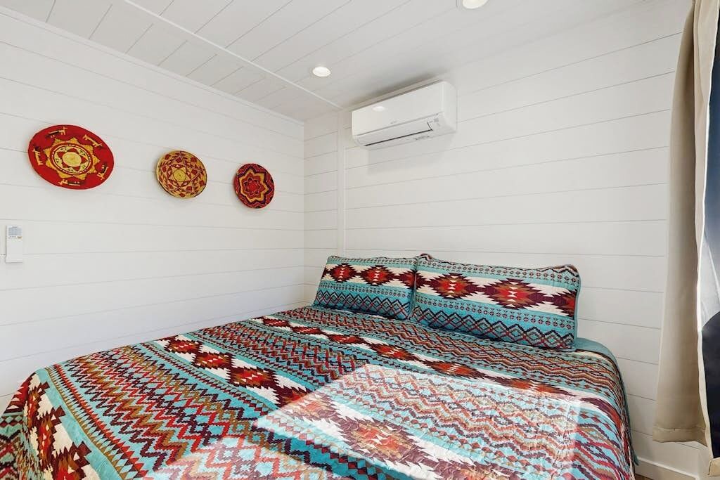 Photo of Bedroom in Aspen Springs