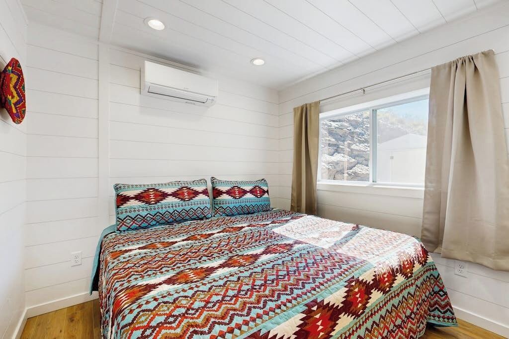 Photo of Bedroom in Aspen Springs