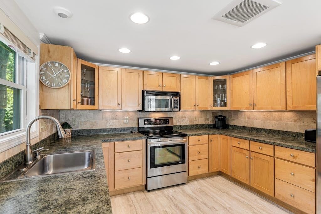 Photo of Kitchen in Neshobe Beach