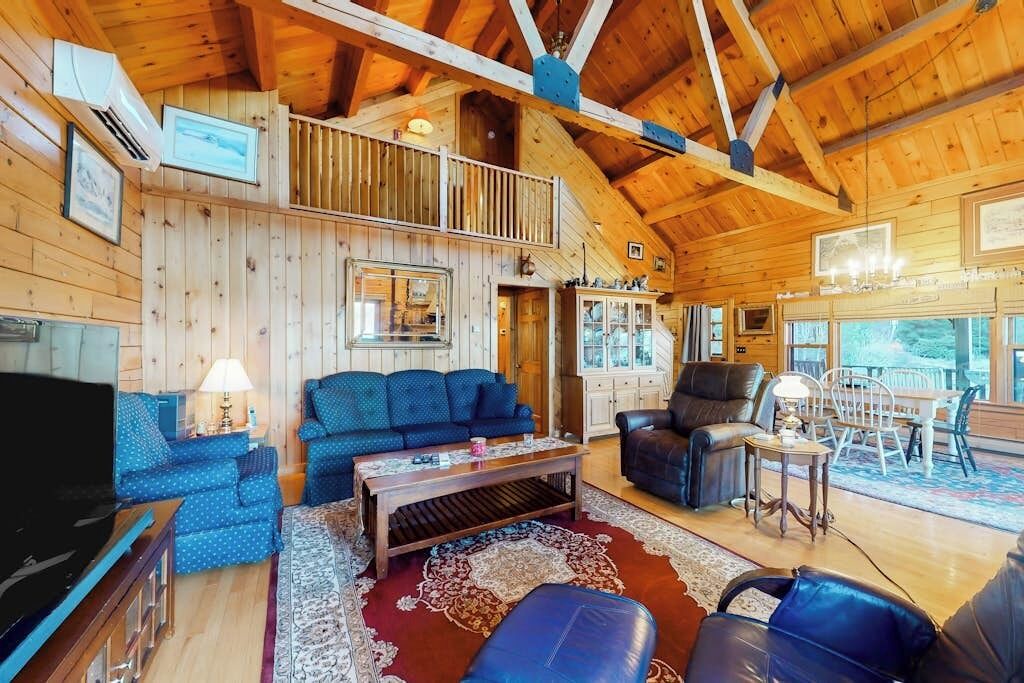 Photo of Livingroom in Neshobe Beach