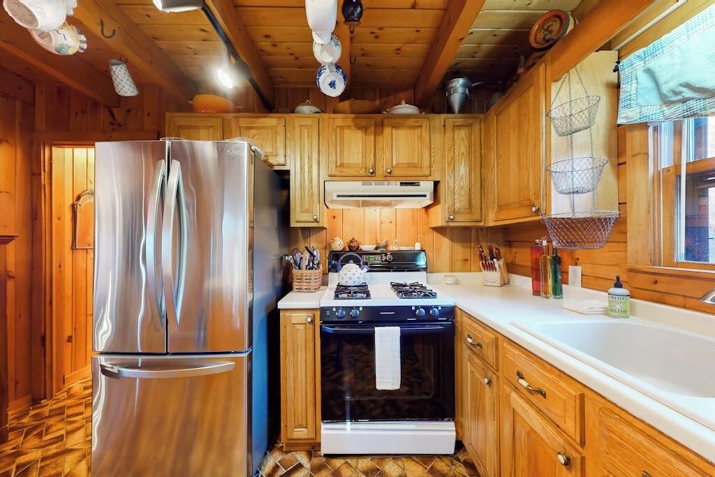 Photo of Kitchen in Neshobe Beach