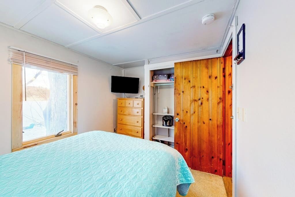 Photo of Bedroom in Castleton