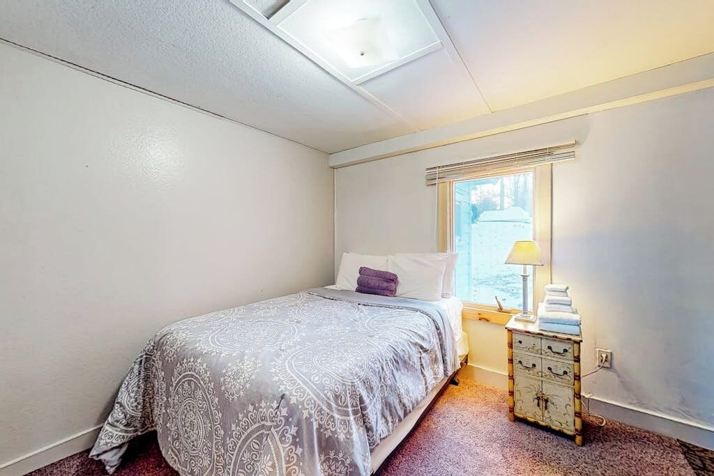Photo of Bedroom in Castleton