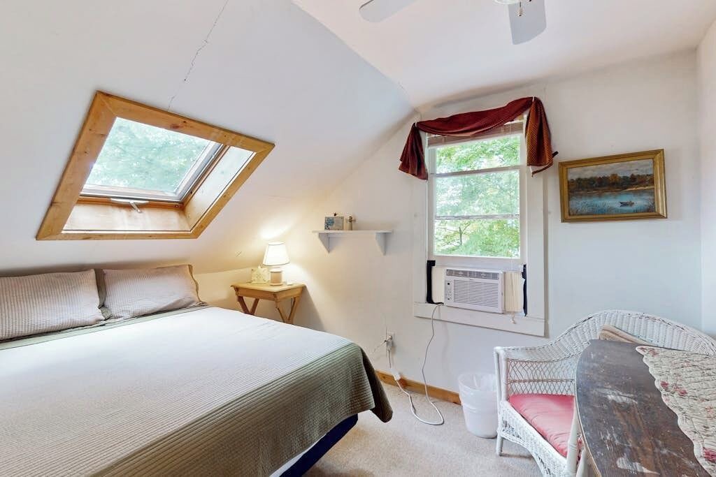 Photo of Bedroom in Castleton