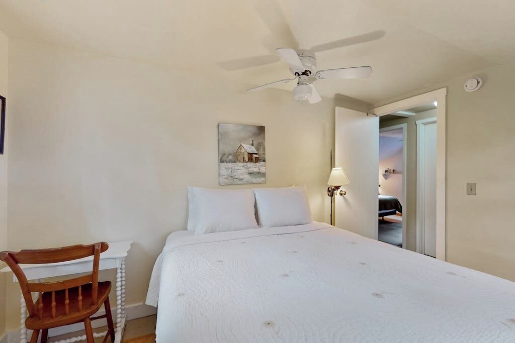 Photo of Bedroom in Castleton