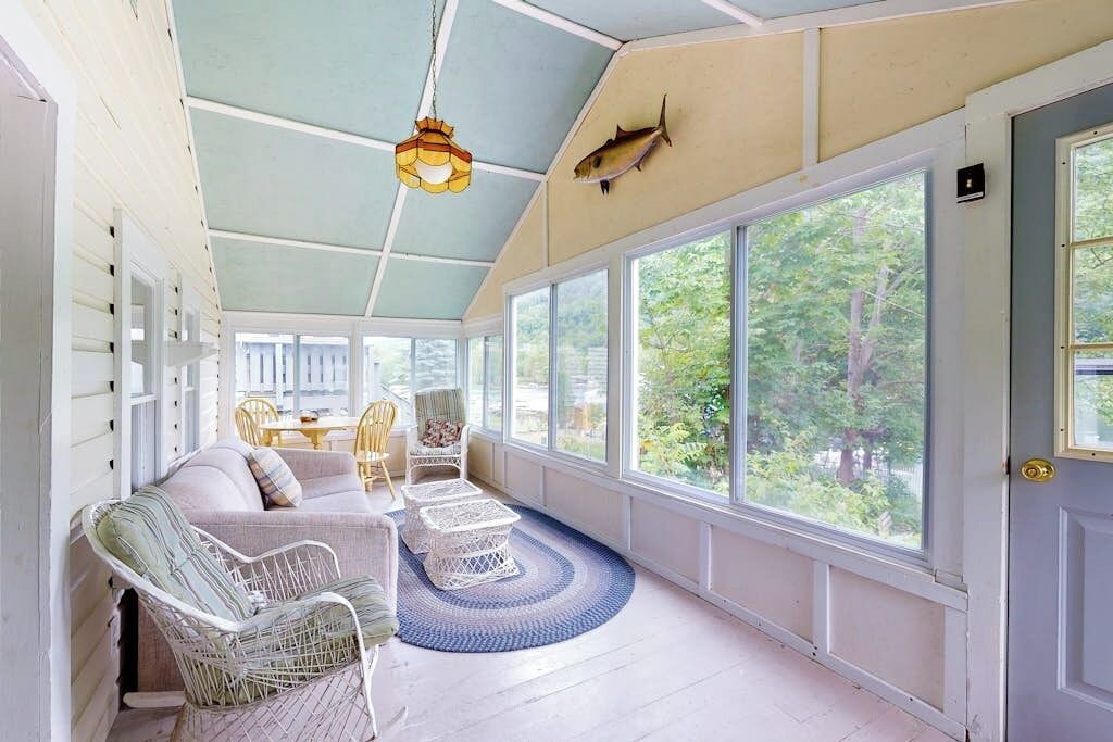 Photo of Livingroom in Poultney