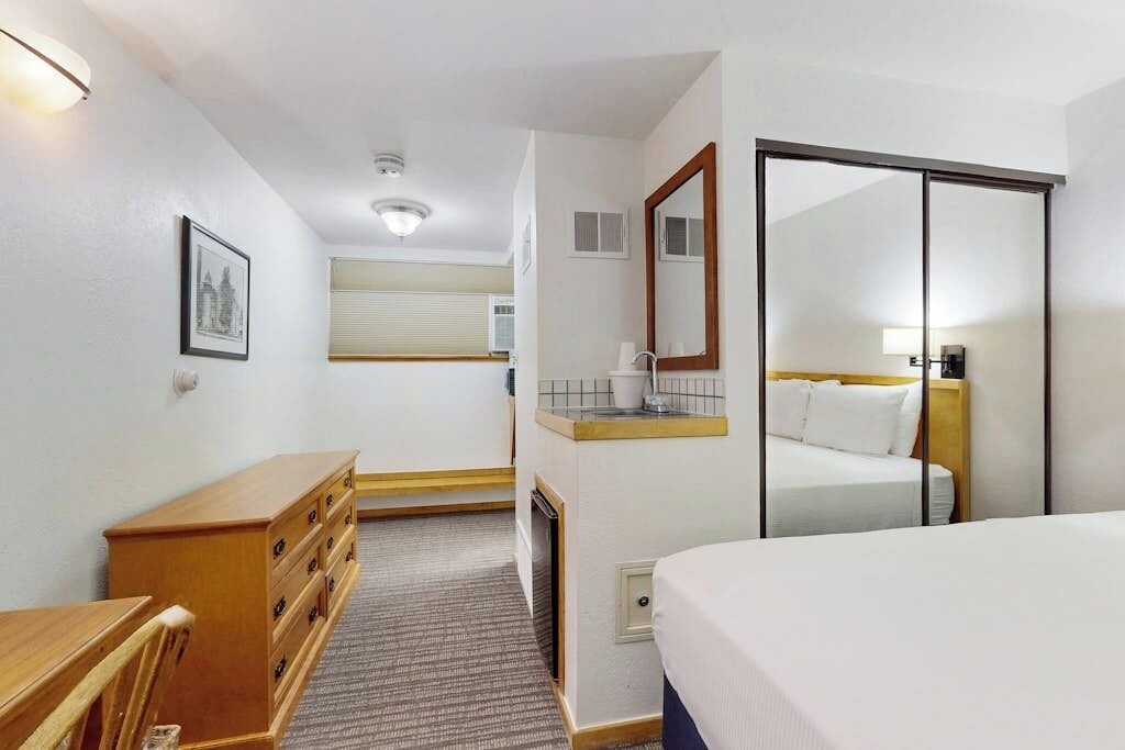 Photo of Bedroom in West End
