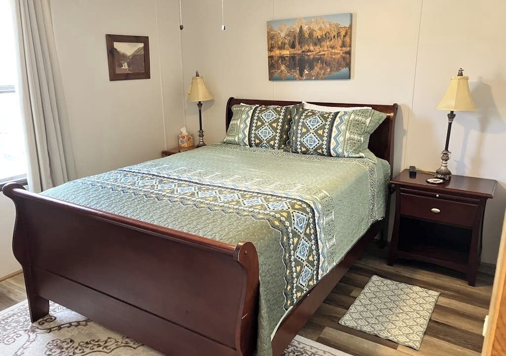 Photo of Bedroom in Alpine Village