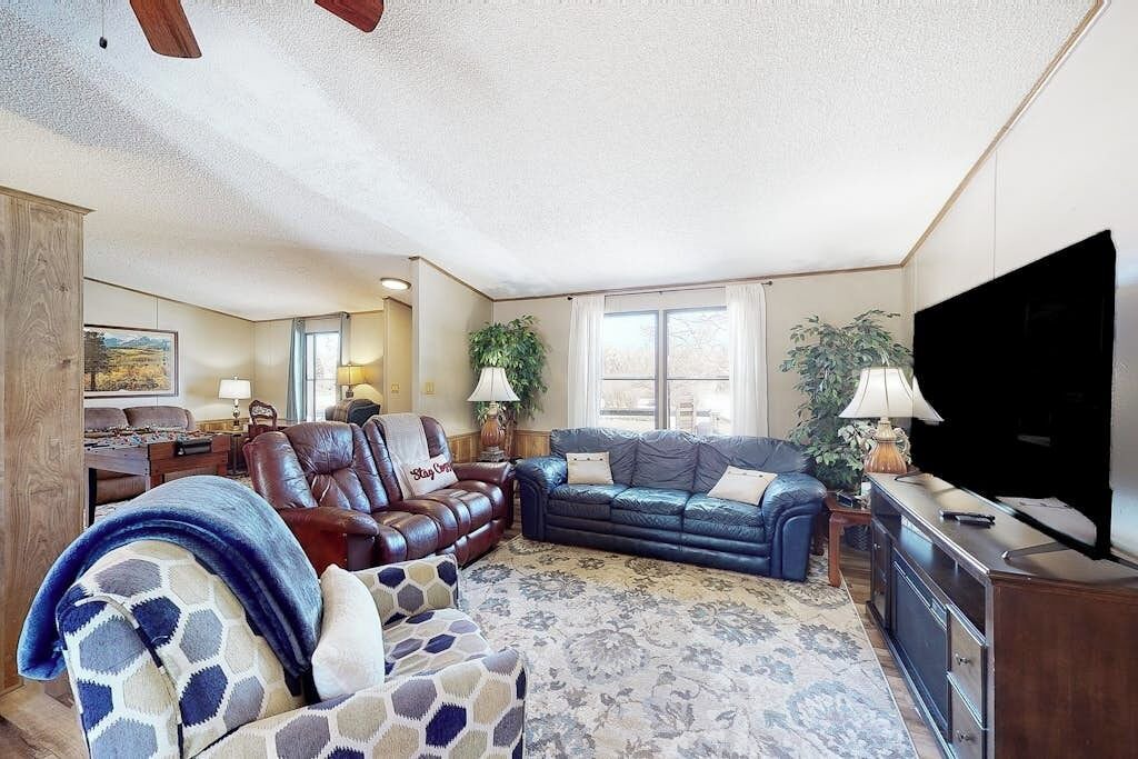 Photo of Livingroom in Alpine Village