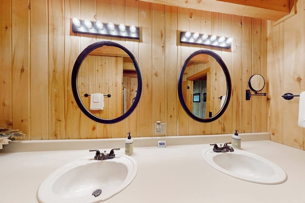 Photo of Bathroom in South Fork