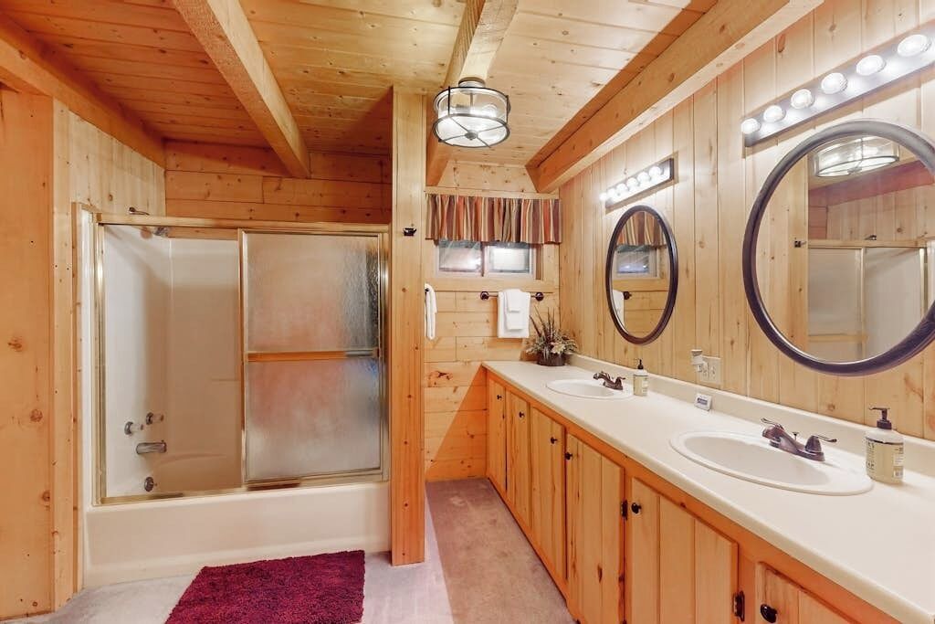 Photo of Bathroom in South Fork