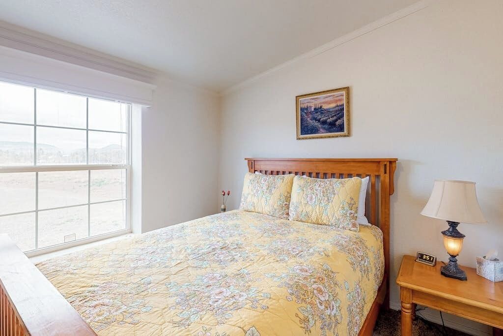 Photo of Bedroom in South Fork
