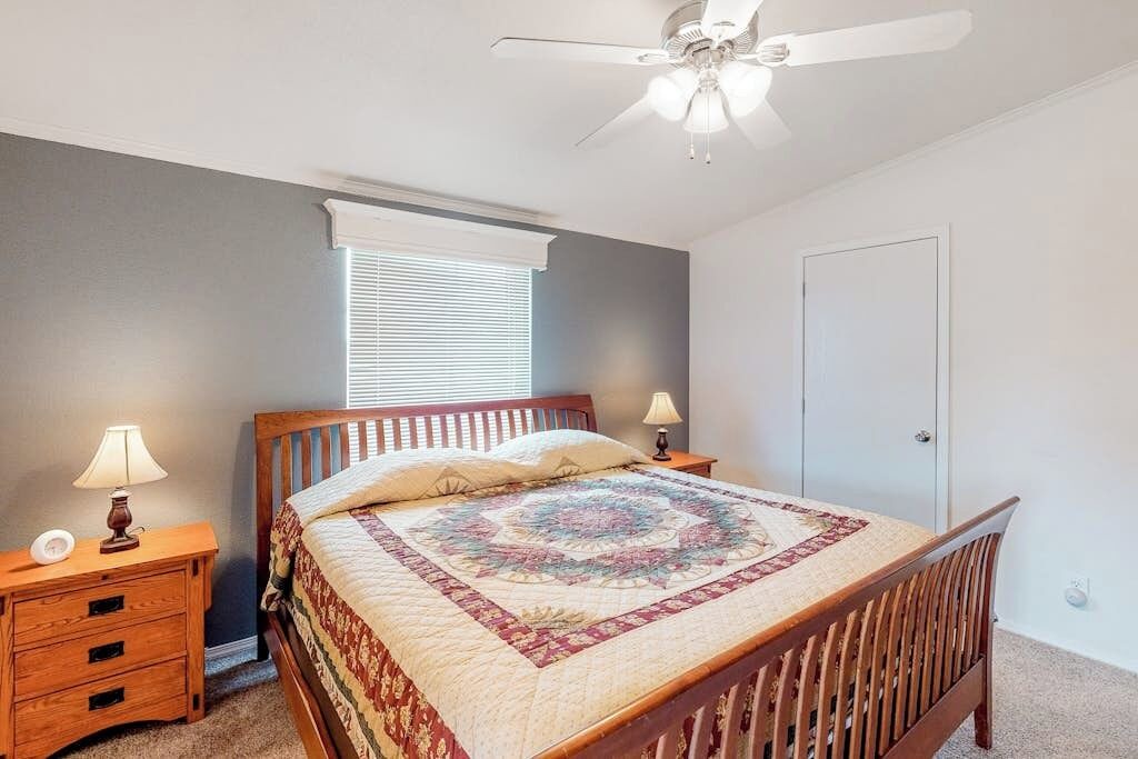 Photo of Bedroom in South Fork