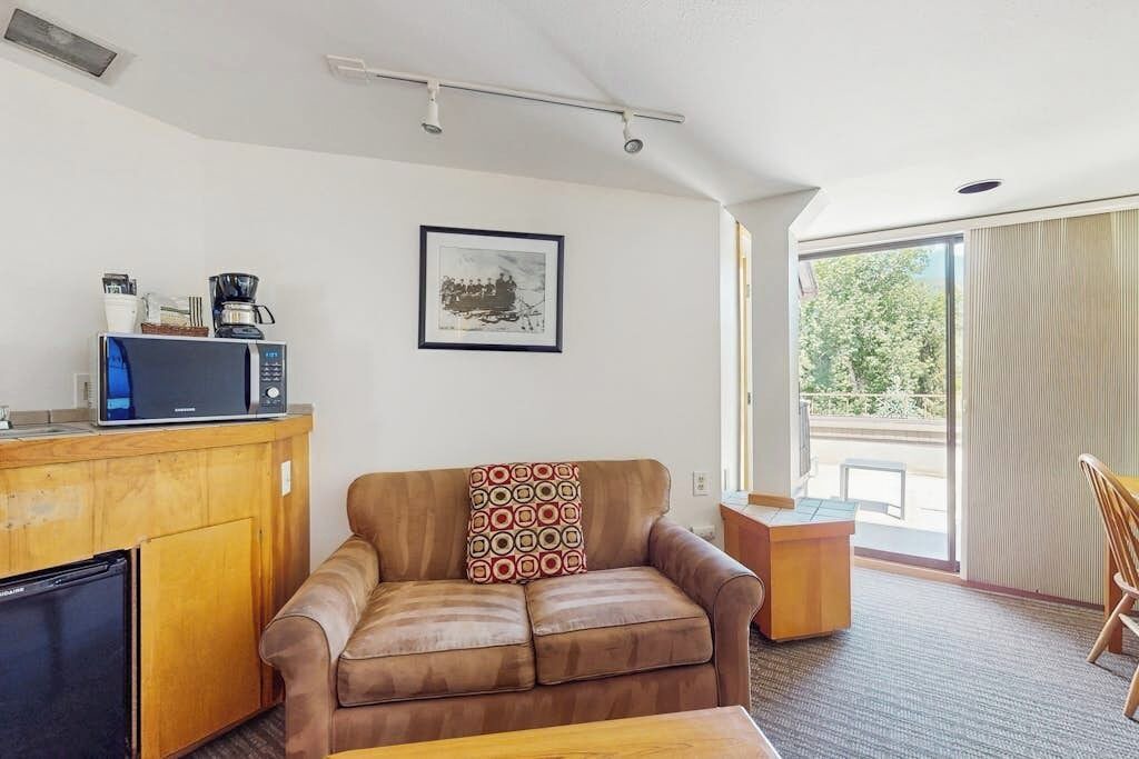 Photo of Livingroom in West End