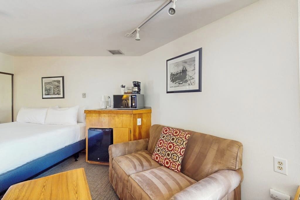 Photo of Bedroom in West End