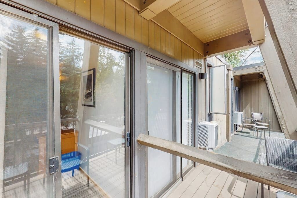 Photo of Outdoor in West End