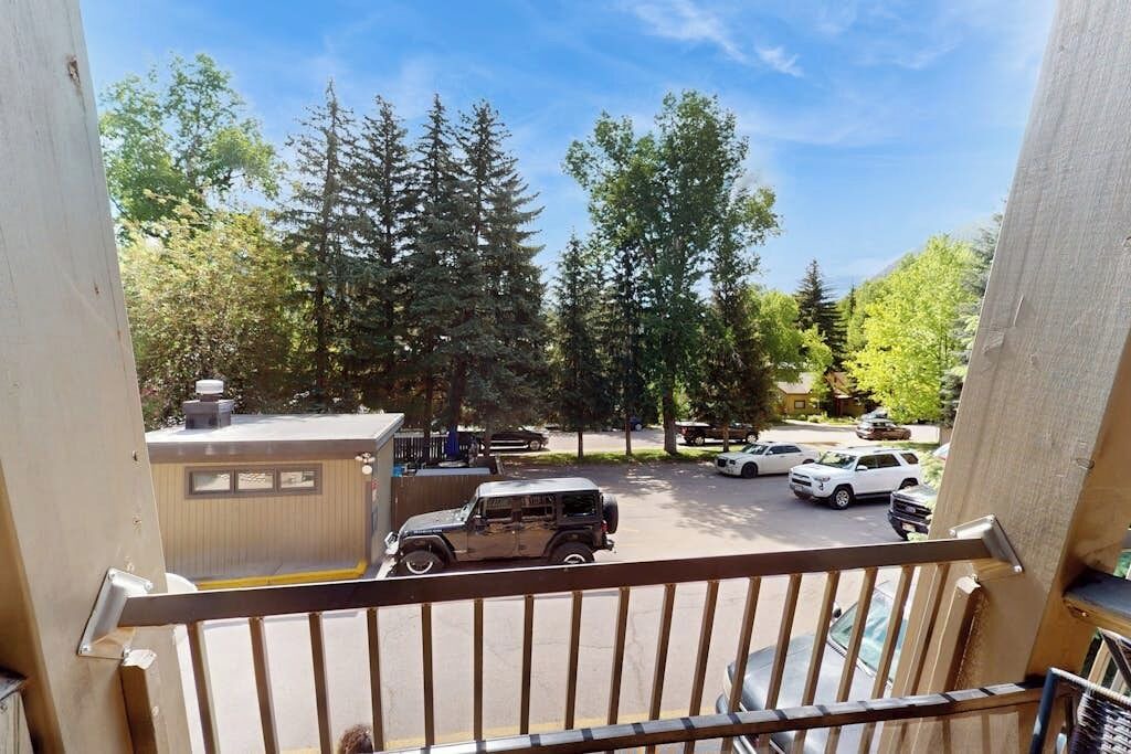 Photo of Outdoor in West End