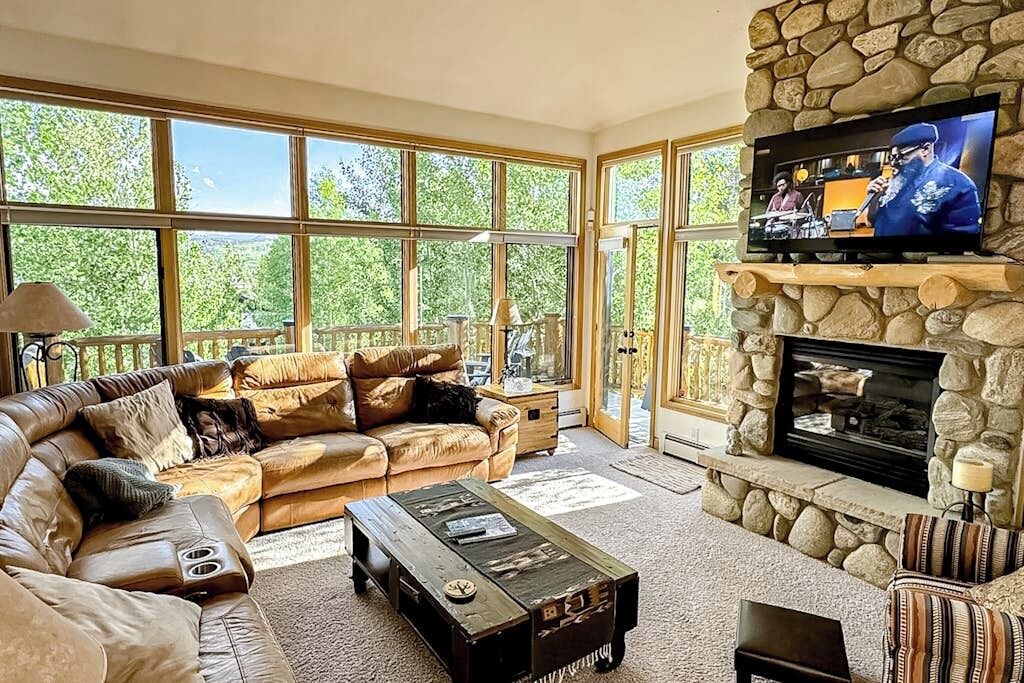Photo of Livingroom in Fraser