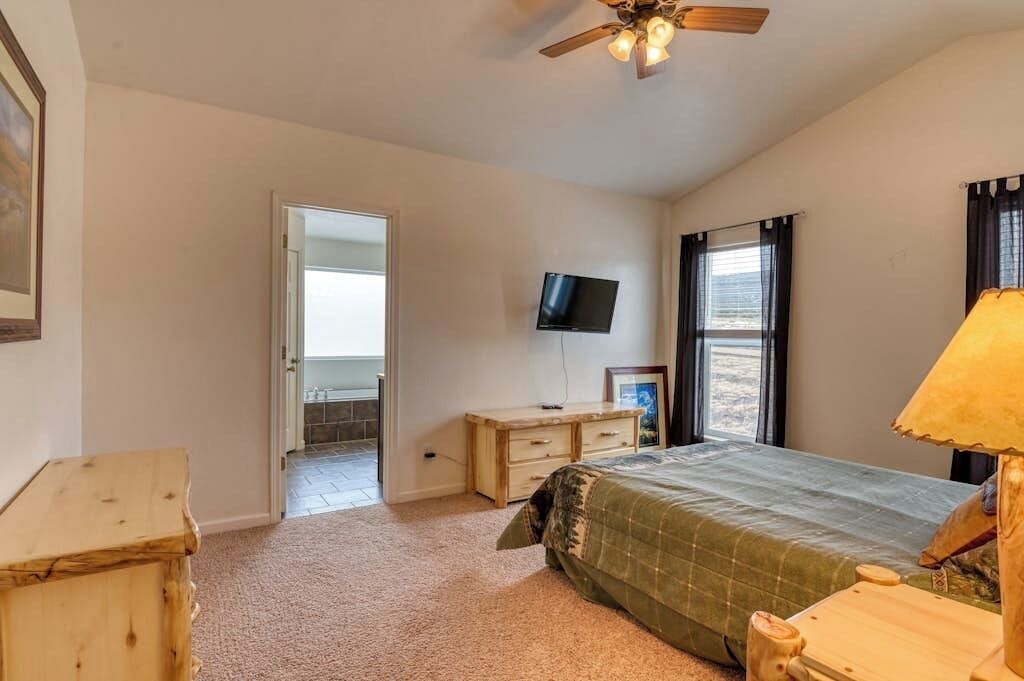 Photo of Bedroom in Alpine Village