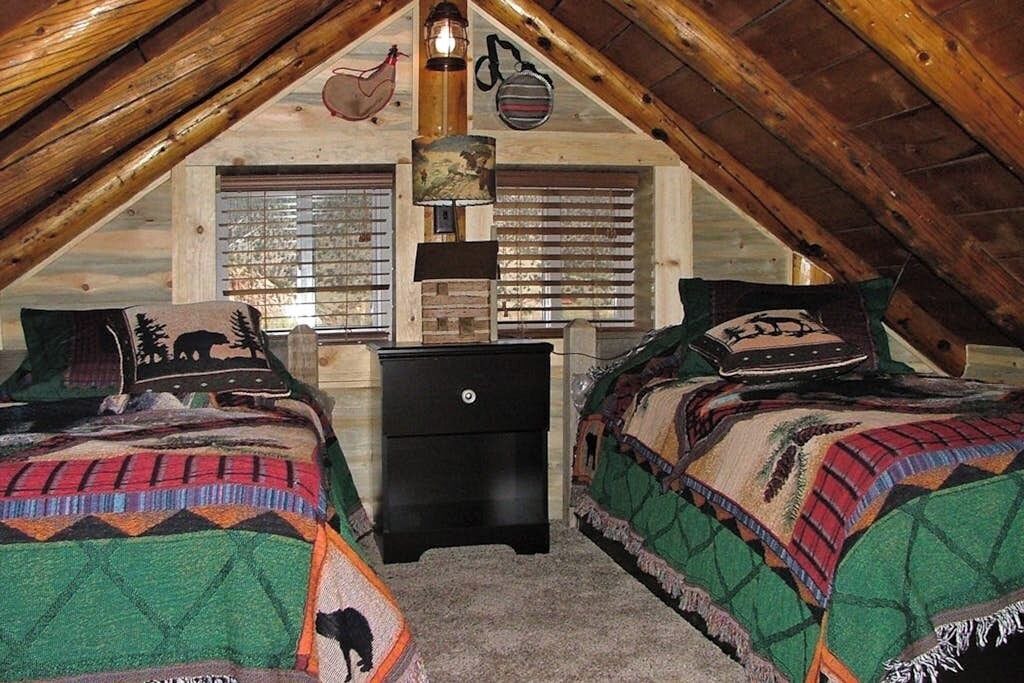 Photo of Bedroom in South Fork