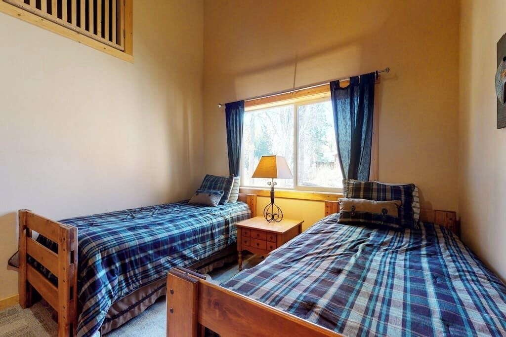 Photo of Bedroom in South Fork