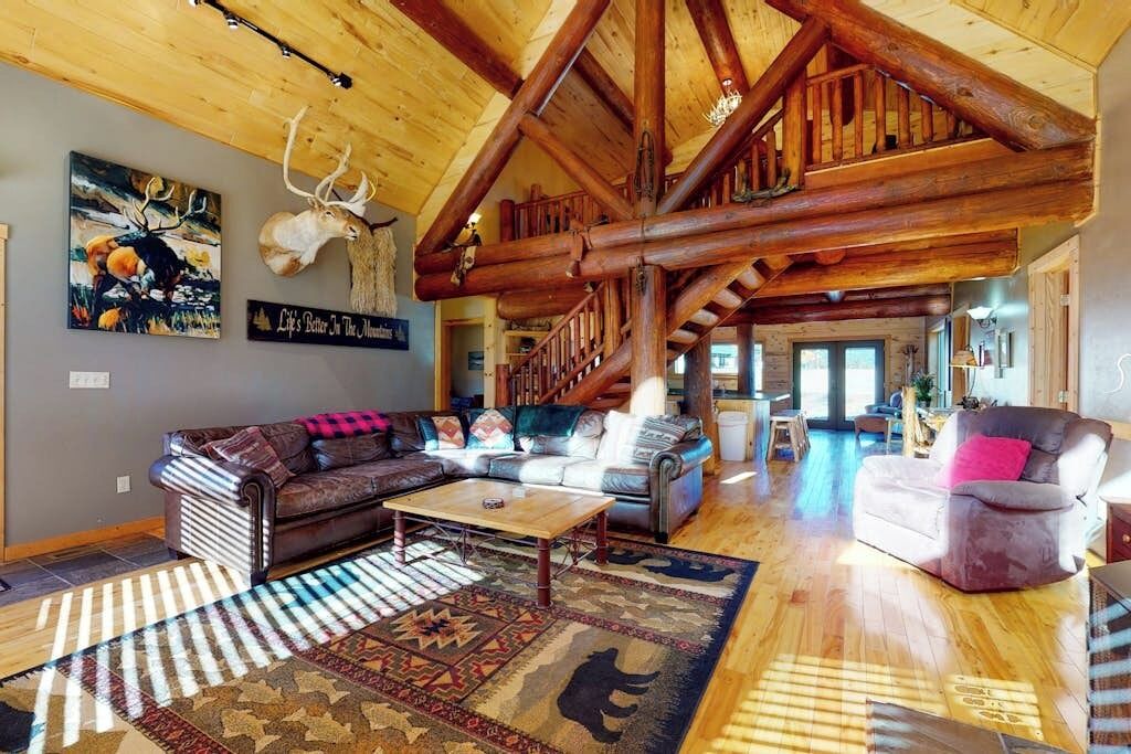 Photo of Livingroom in South Fork