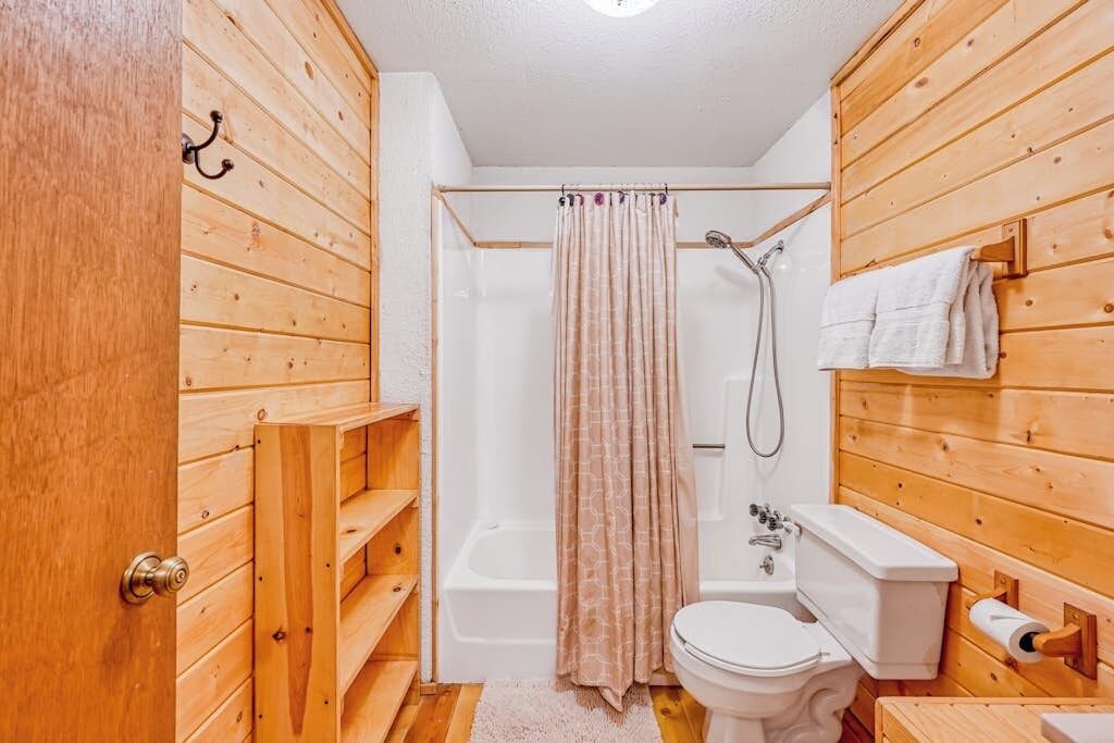 Photo of Bathroom in South Fork