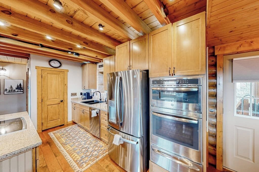 Photo of Kitchen in Warm Springs