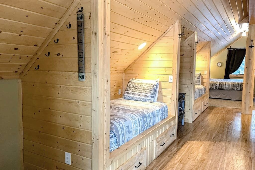 Photo of Bedroom in South Fork