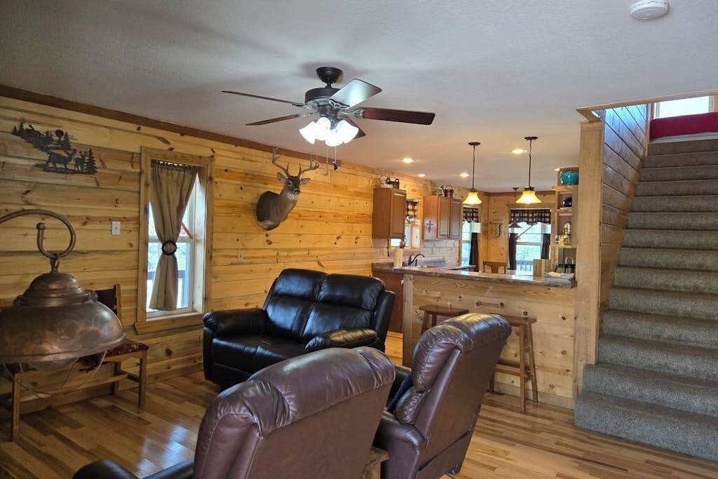 Photo of Livingroom in Alpine Village