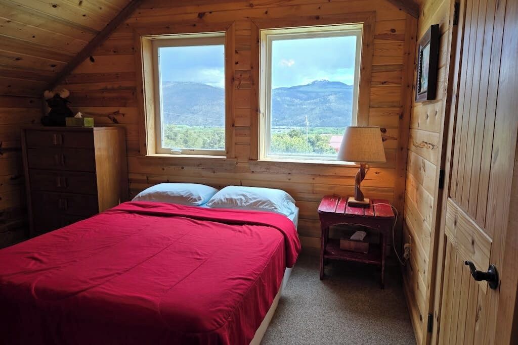 Photo of Bedroom in Alpine Village