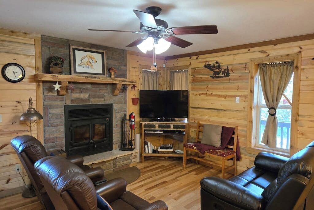 Photo of Livingroom in Alpine Village