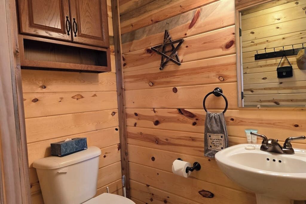 Photo of Bathroom in Alpine Village