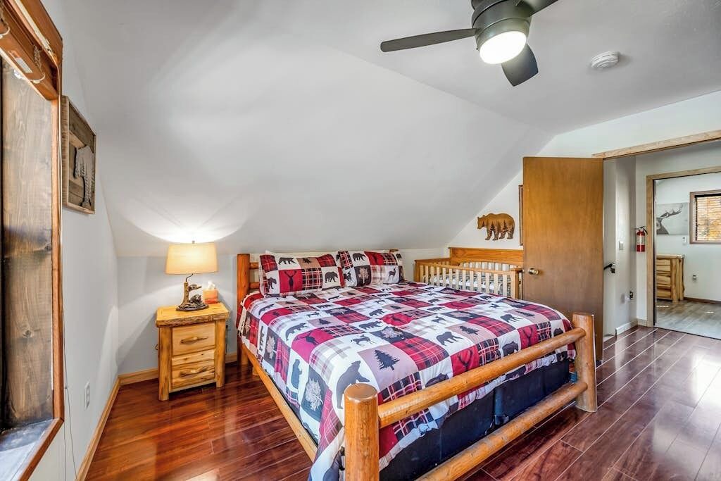 Photo of Bedroom in South Fork