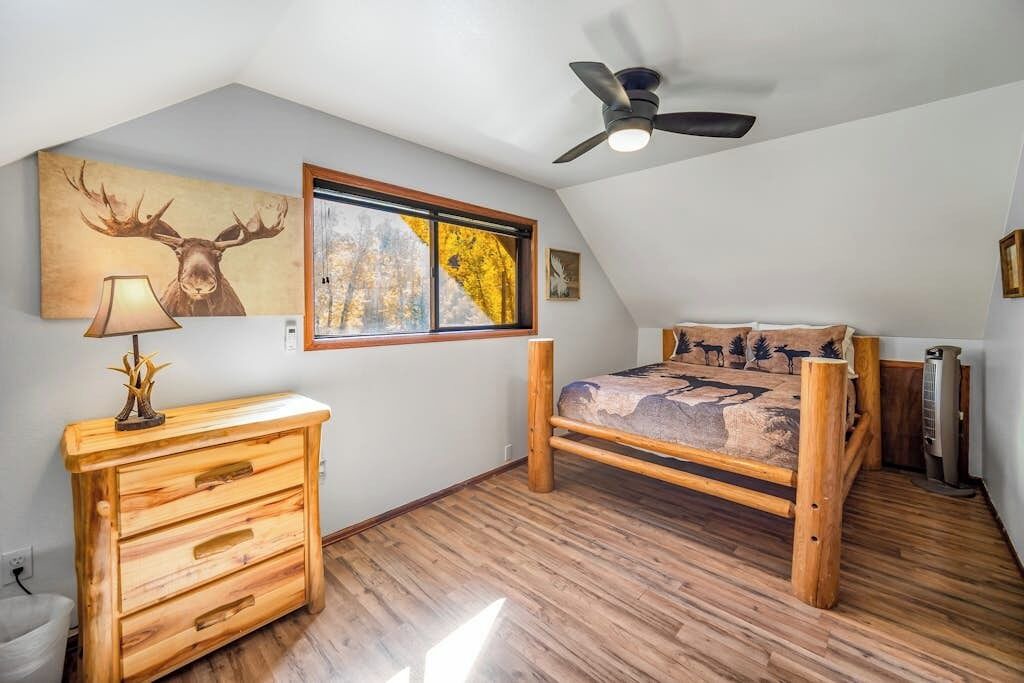 Photo of Bedroom in South Fork