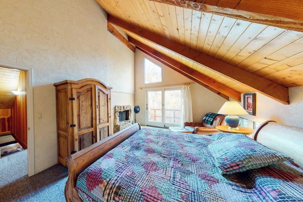 Photo of Bedroom in Basalt