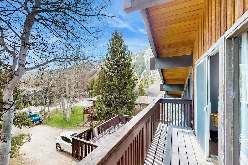 Photo of Outdoor in Mountain Valley