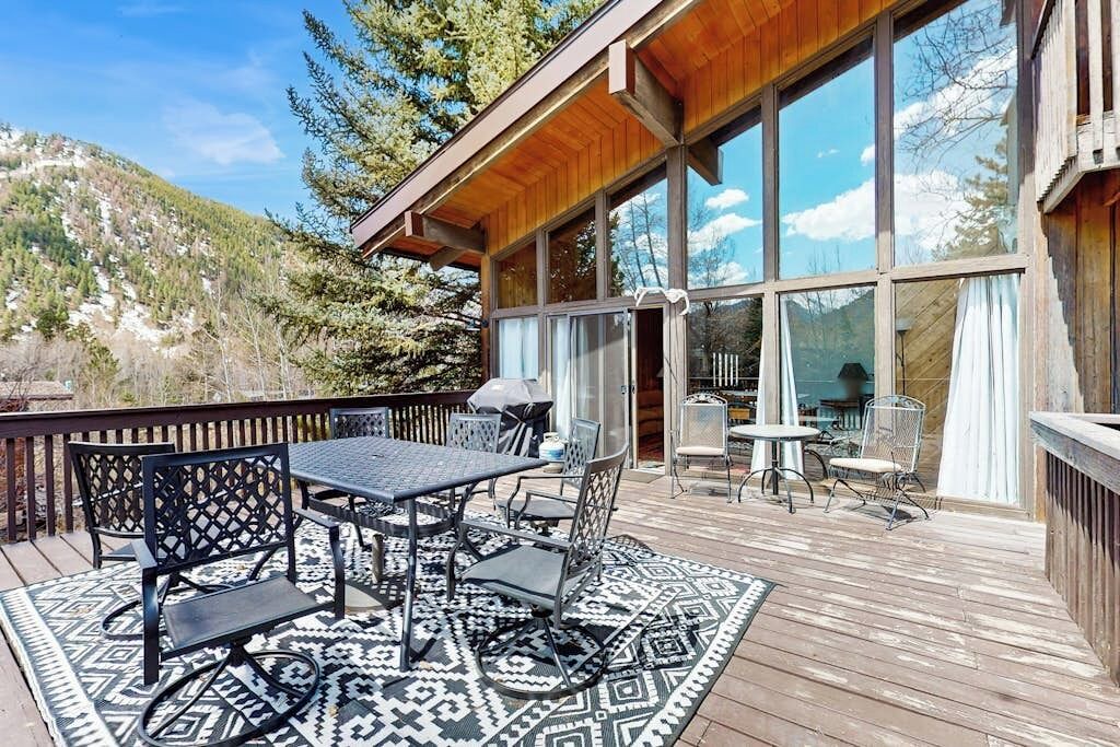Photo of Outdoor in Mountain Valley